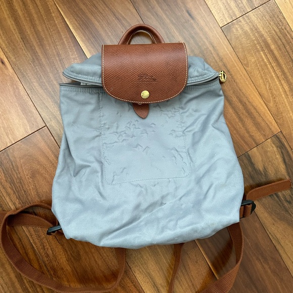 LONGCHAMP LE PILAGE GRAY BACKPACK HAS BUBBLING - Picture 1 of 10